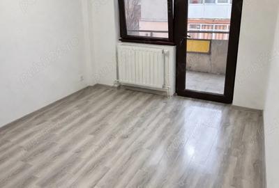 Apartament cu 4 camere decomandat în 1 Mai - 6