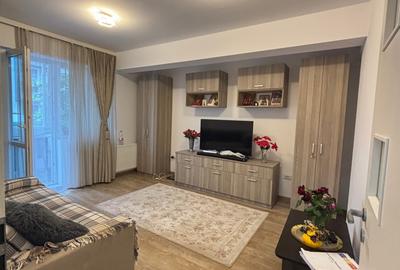 Apartament cu 3 camere decomandat în Exterior Sud