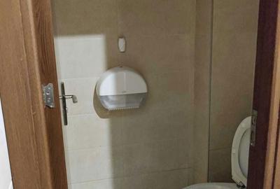 Spațiu comercial, de 76 mp, în Între Lacuri - 2