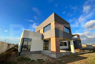 Casă cu 3 camere cu Teren 330 Mp în Central