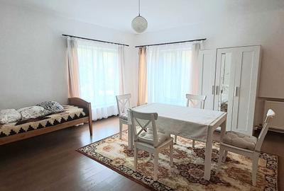 Casă cu 4 camere în Stolna - 1