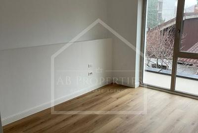 Apartament 4 camere - Damaroaia- Petrom City - 3 UNITĂȚI - 2