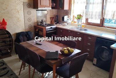 Casa Strejnicu: 150m2, 3 dormitoare, 2 bai, 2 garaje - 6