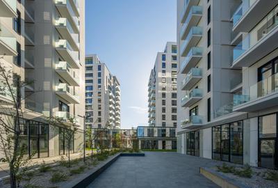 SPATIU COMERCIAL - - 4