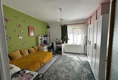 Apartament cu 3 camere decomandat în Central - 2