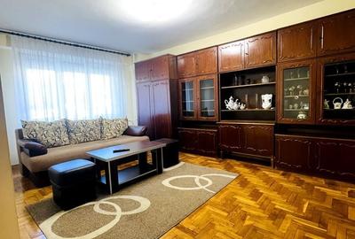 Apartament cu 3 camere decomandat, mobilat în Decebal - 1