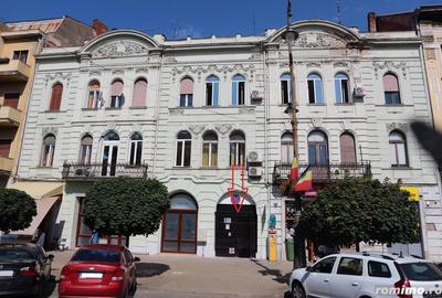 Spațiu comercial, de 1,058 mp, în Central - 1