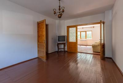 Vila in Bușteni cu vedere spre vf. Caraiman - 9
