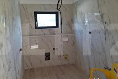 Apartament cu 3 camere decomandat în Central - 1