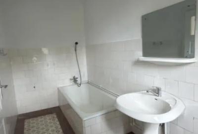 Casă cu 3 camere cu Teren 2200 Mp în Central - 6