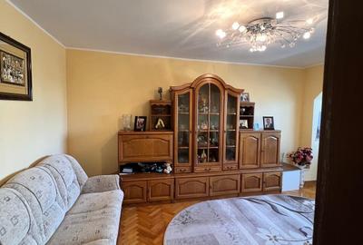 TOMIS III - Direcția Vamală -3 camere decomandat - 3
