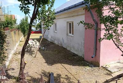 Casă cu 6 camere cu Teren 983 Mp în Central - 2