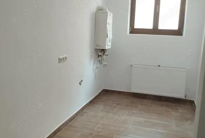 Spațiu comercial, de 50 mp, în Central - 8