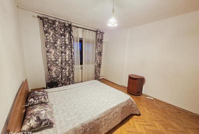 Ap 1 cam D, Gara, vis a vis Mc donalds - 7