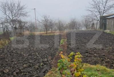 Casă cu 4 camere cu Teren 976 Mp în Luna - 7