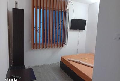 Casă cu 4 camere cu Teren 100 Mp în Central - 1