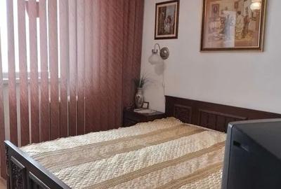 Apartament cu 3 camere decomandat în Republicii - 2