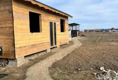 Casă cu 5 camere cu Teren 3100 Mp în Măneuți - 4