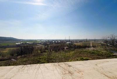Casă cu Teren 1490 Mp în Proaspeți - 3