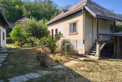 Casă cu 4 camere în Vărzăroaia - 3