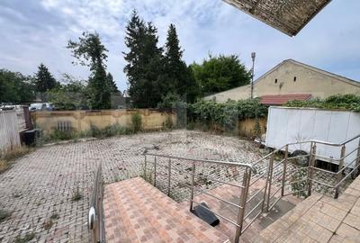 Casa de vanzare, cu 2 camere, zona cu vad comercial. - 13