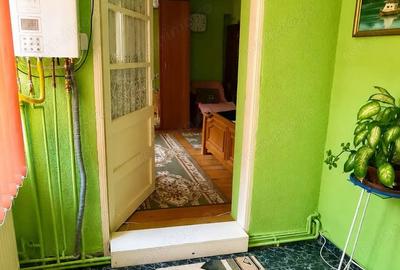Casă cu Teren 1348 Mp în Giarmata