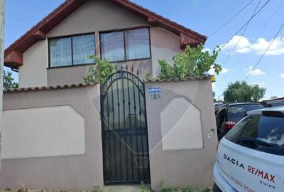 Casa / Vila cu 6 camere de vanzare in zona Calea Severinului