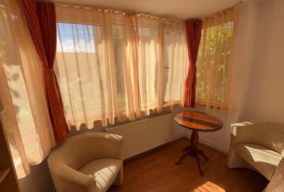 Apartament cu 2 camere decomandat, mobilat în Tractorul - 1