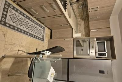 Casă cu 3 camere decomandat în Central - 1