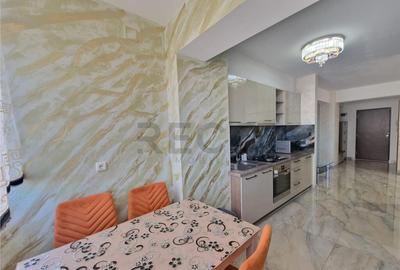 Apartament cu 3 camere decomandat în Nufărul - 1