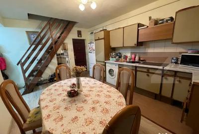 Apartament cu 3 camere decomandat în Central - 4