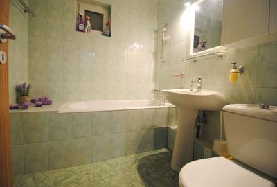 De vanzare apartament cu 3 camere- zona Circumvalatiunii-comision 0 - 15