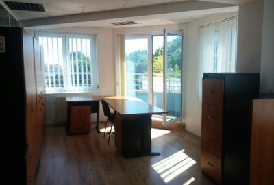 Birou, de 90 mp, în Capitol - 9