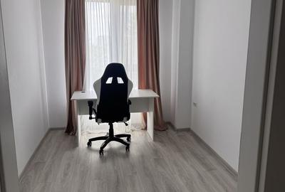 Apartament cu 3 camere decomandat în Sud - 2