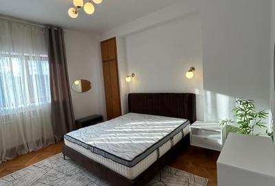 Apartament cu 4 camere semidecomandat, mobilat în Universitate - 10