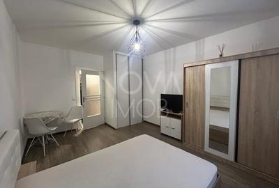 Garsonieră decomandată, mobilată în Vasile Aaron - 1