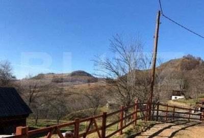 Casa la munte, teren 8324 mp, anexe, zona comuna Bucium - 3