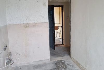 Apartament cu 3 camere semidecomandat în Central - 3