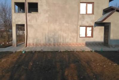 Vand casa in Luciu - 2