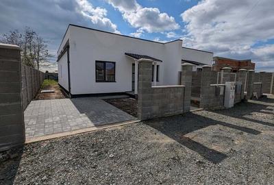 Duplex Bucovat cartier nou construit direct de la proprietar - 1