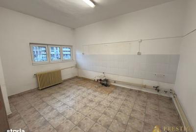 Spațiu comercial, de 401 mp, în Nufărul - 18