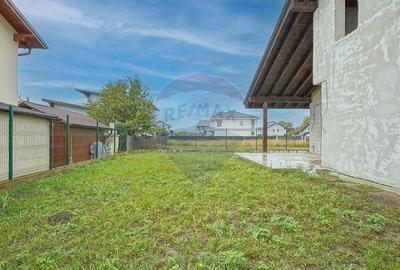 Casa spatioasa la gri, 4 camere, 3 bai, teren 500 mp - zona Bartolomeu - 7