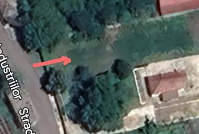 Teren de 4400 mp, în Central - 3