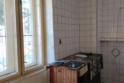 Apartament cu 2 camere decomandat în Exterior Vest