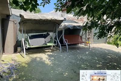 Casă cu 6 camere cu Teren 294 Mp în Central