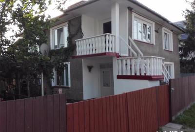 Casă cu 6 camere cu Teren 1000 Mp în Dumbrava - 2