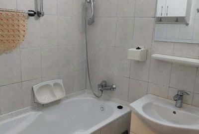 Apartament cu 2 camere semidecomandat în Micro 40 - 2