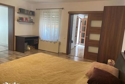 Casă cu 5 camere cu Teren 650 Mp în Central - 2
