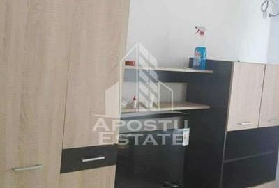 Garsoniera in zona Complexului Studentesc, etaj intermediar - 2