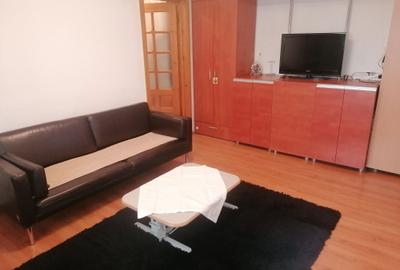 Apartament cu 2 camere semidecomandat în P-ța Unirii - 3